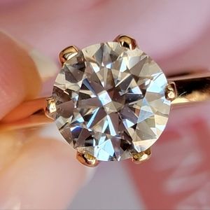 2CT Moissanite Solitaire 18K Engagement Ring